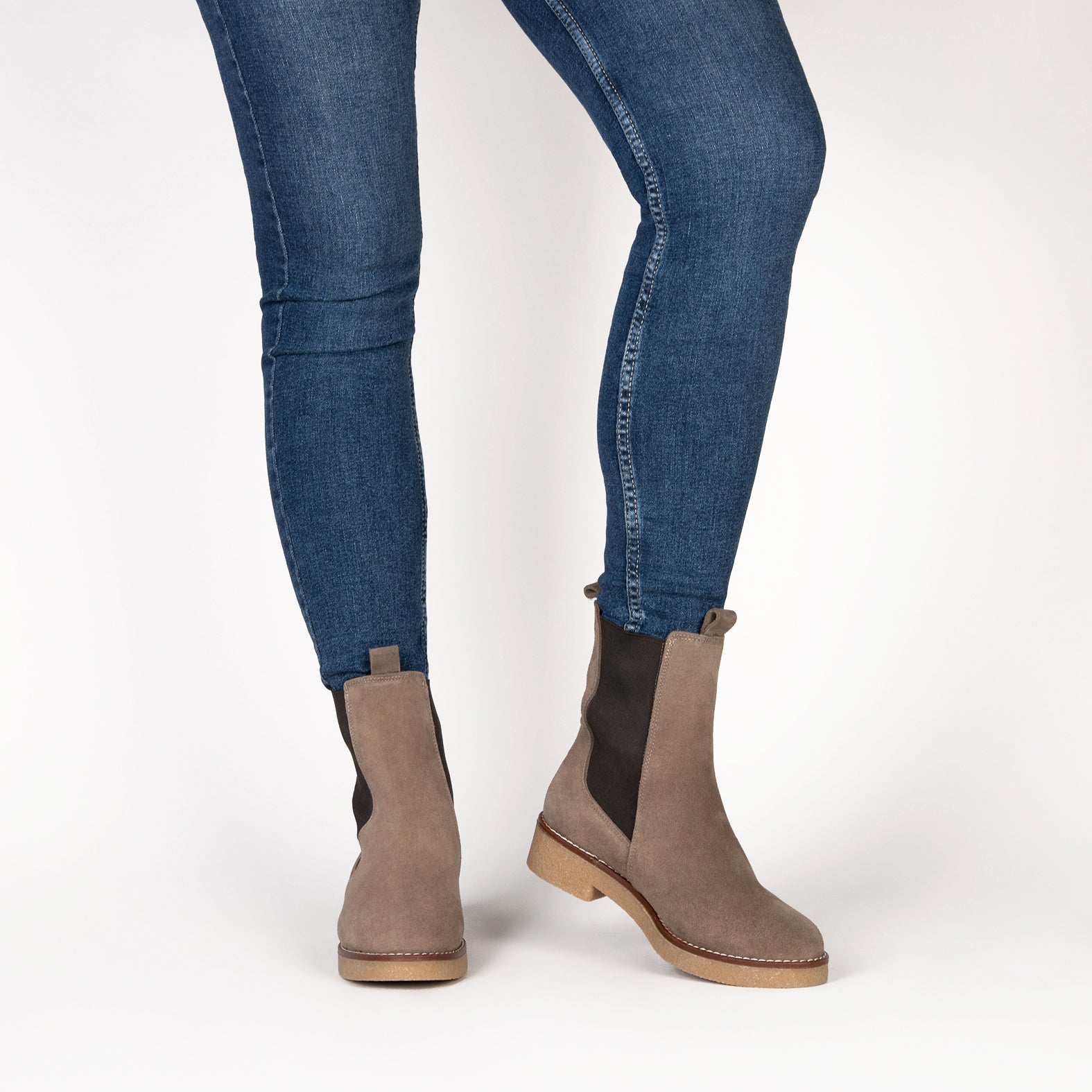 PORTLAND - Bottines Chelsea en daim hydrofuge TAUPE