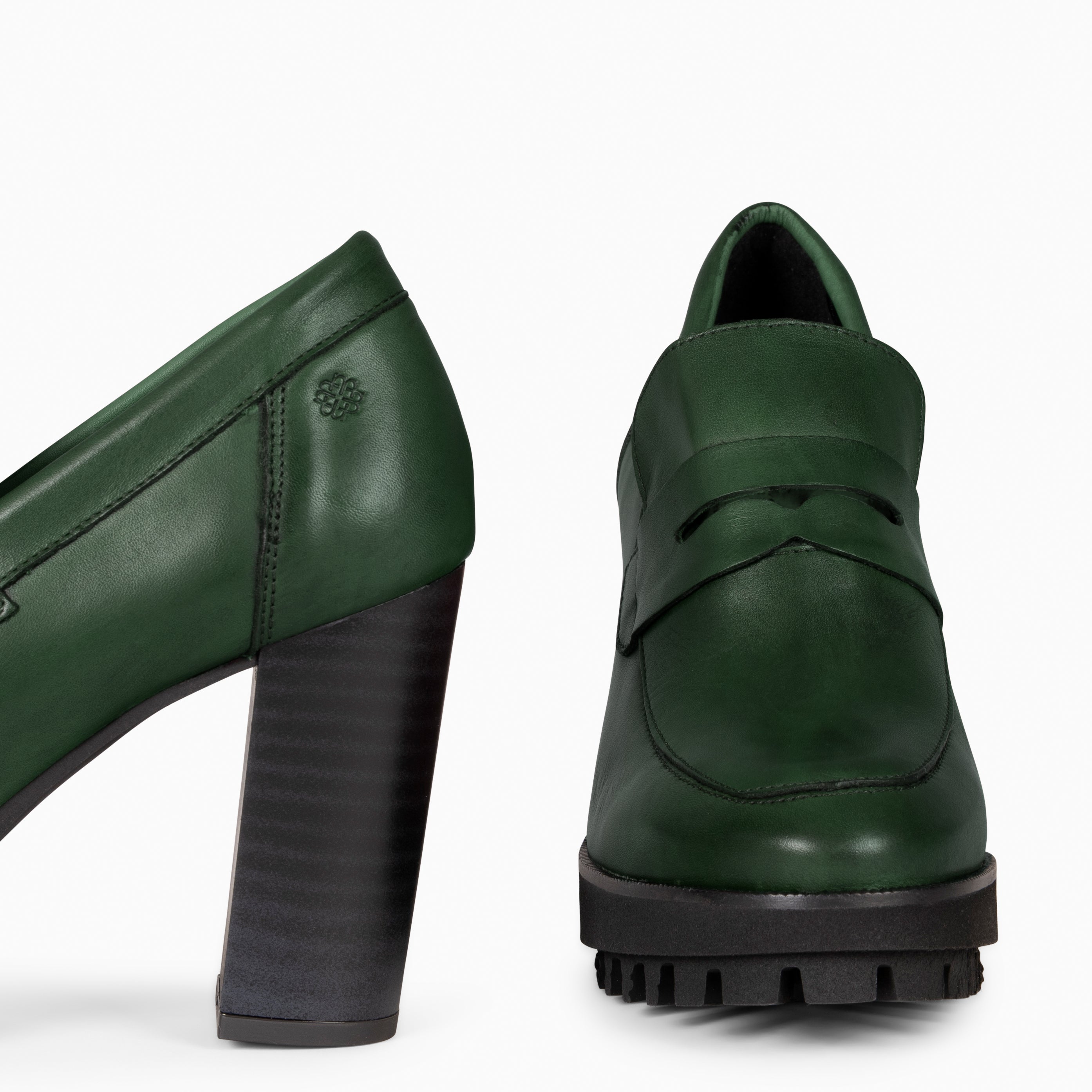 TREND - Mocasín con tacón y plataforma VERDE