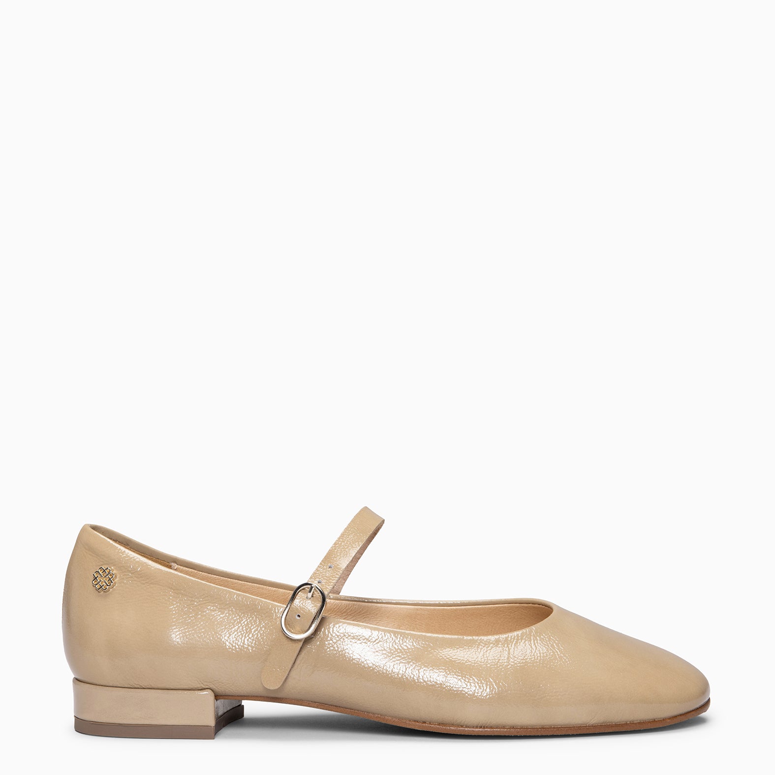 ZOE - Mercedita con tira en piel de charol BEIGE