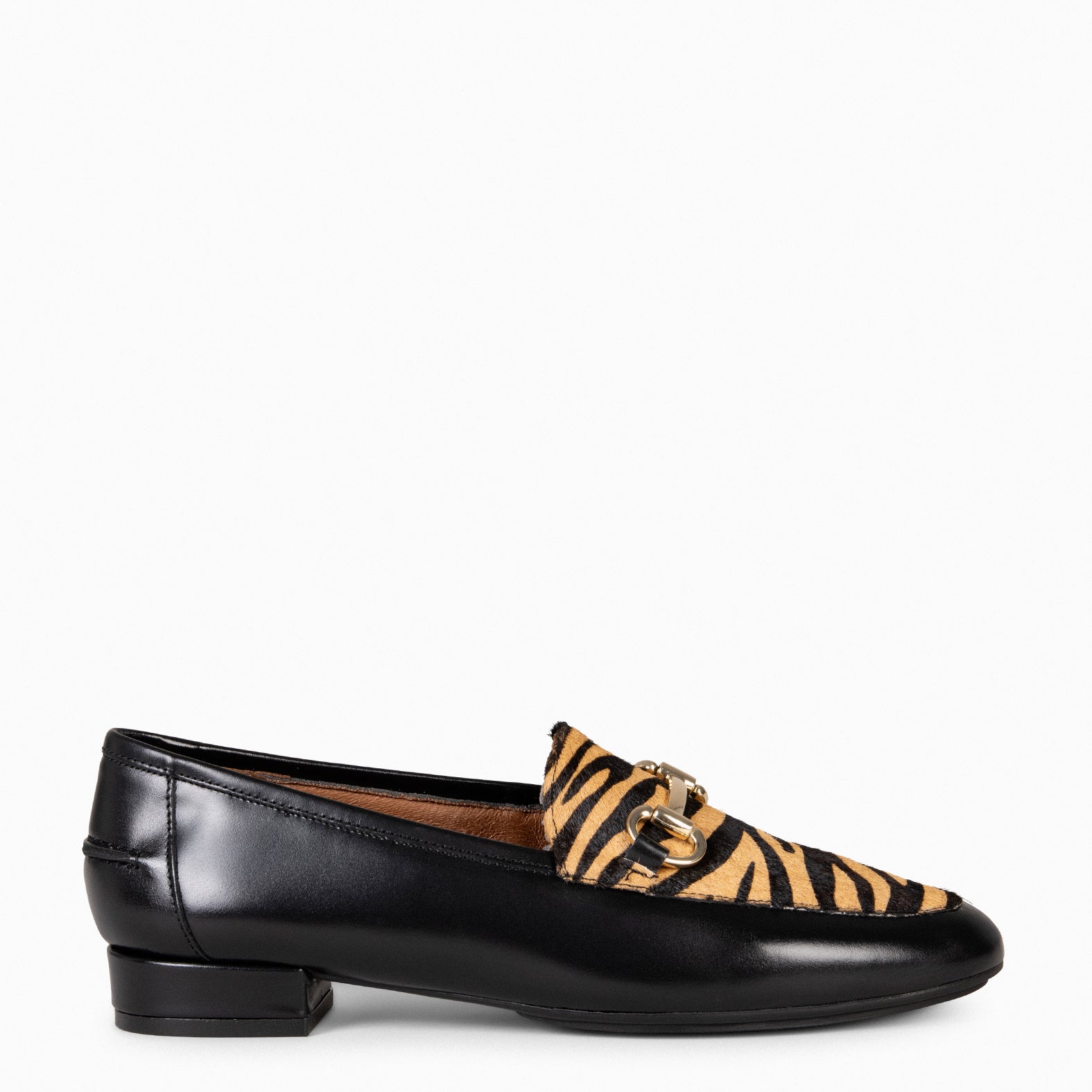 STYLE WILD – ZEBRA CAMEL animal print moccasins