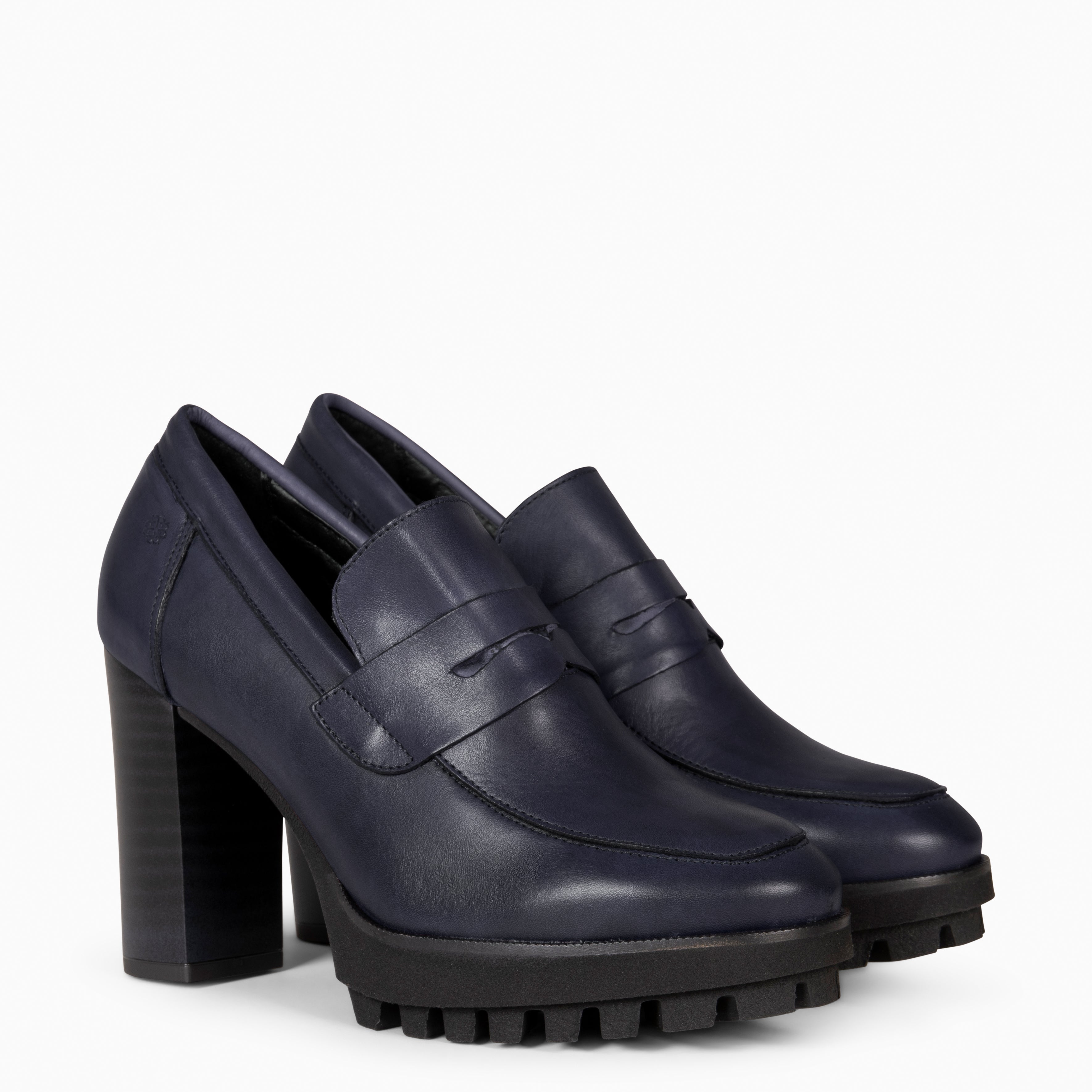 TREND – NAVY high heel moccasin with platform