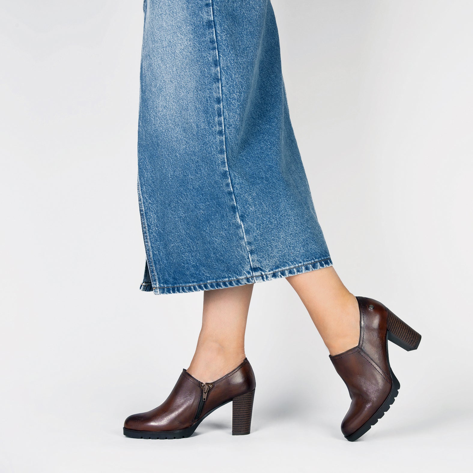 DAYANA – Bottines à talon haut en cuir MARRON