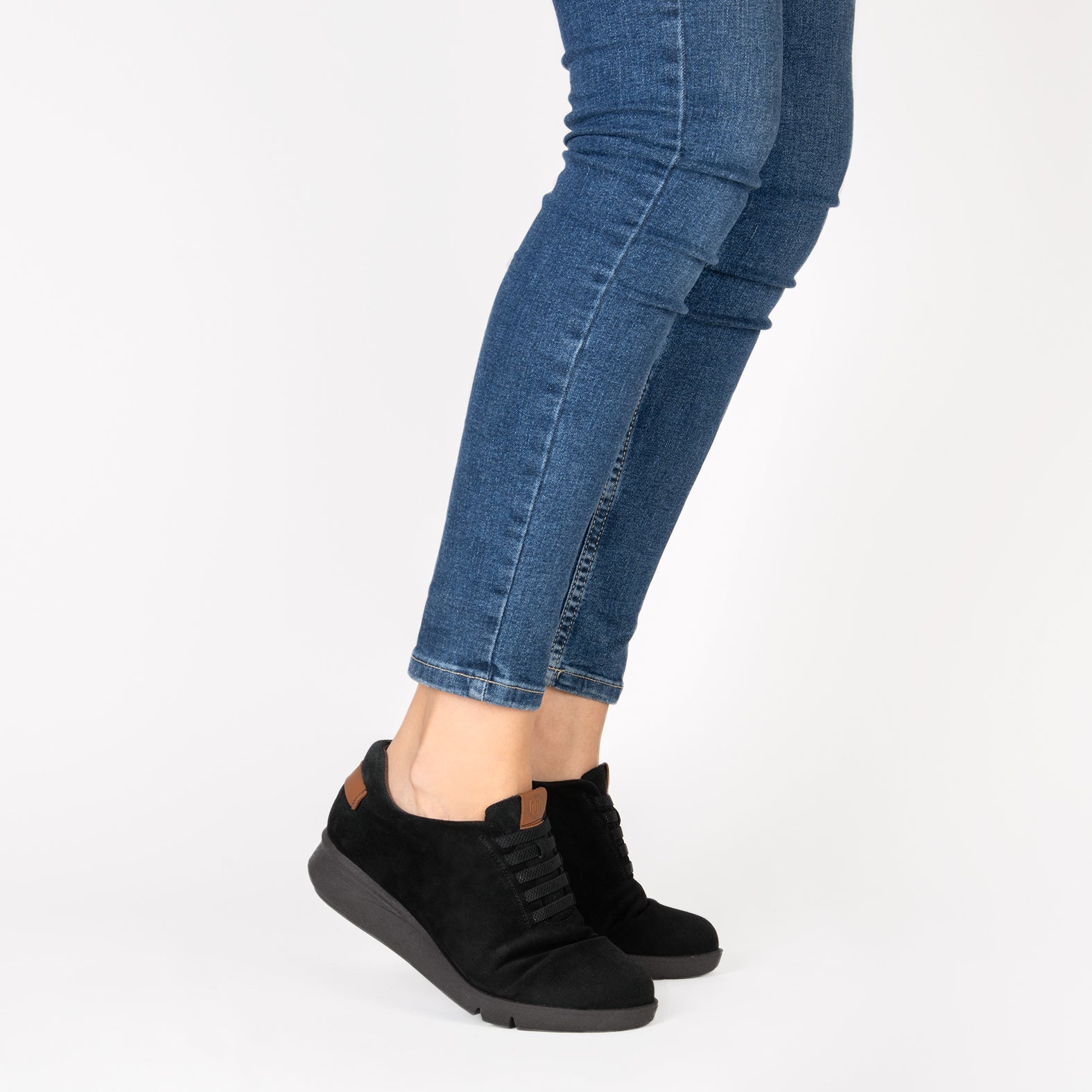 FLY - BLACK sneaker with wedge