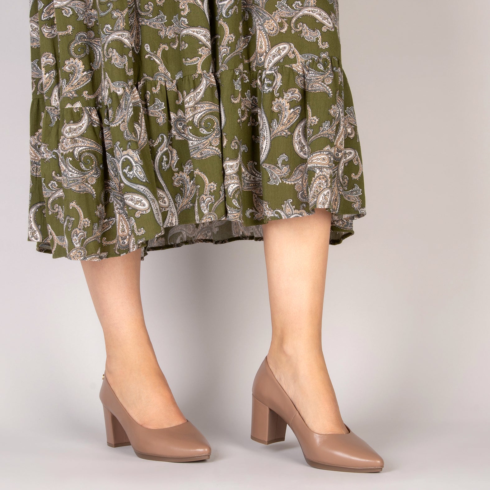 URBAN S SALÓN - Zapatos de tacón medio de napa en TAUPE