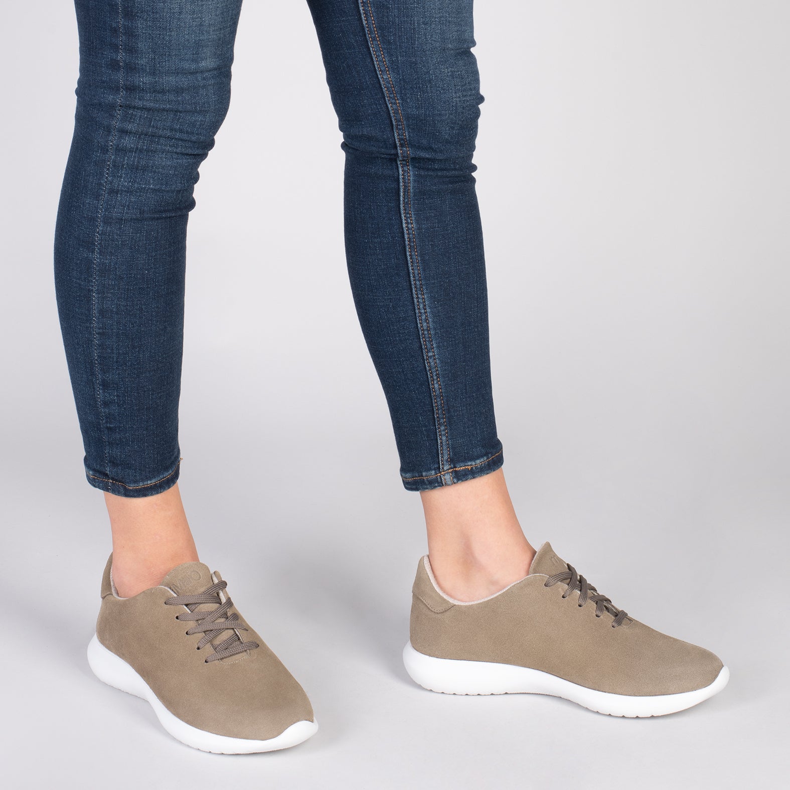 WALK – Zapatillas cómodas de mujer TAUPE