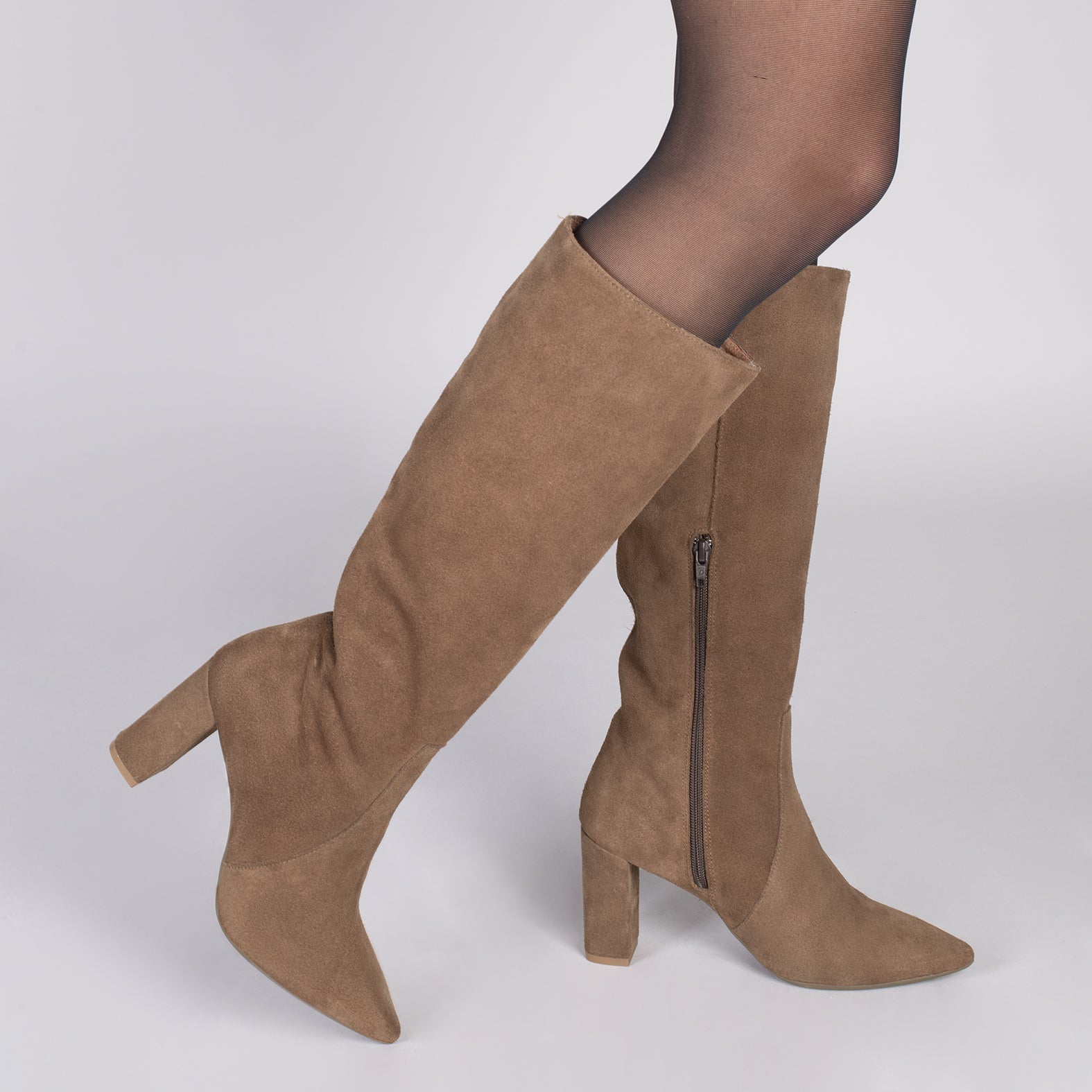 URBAN - Botas Altas de serraje con cremallera TAUPE