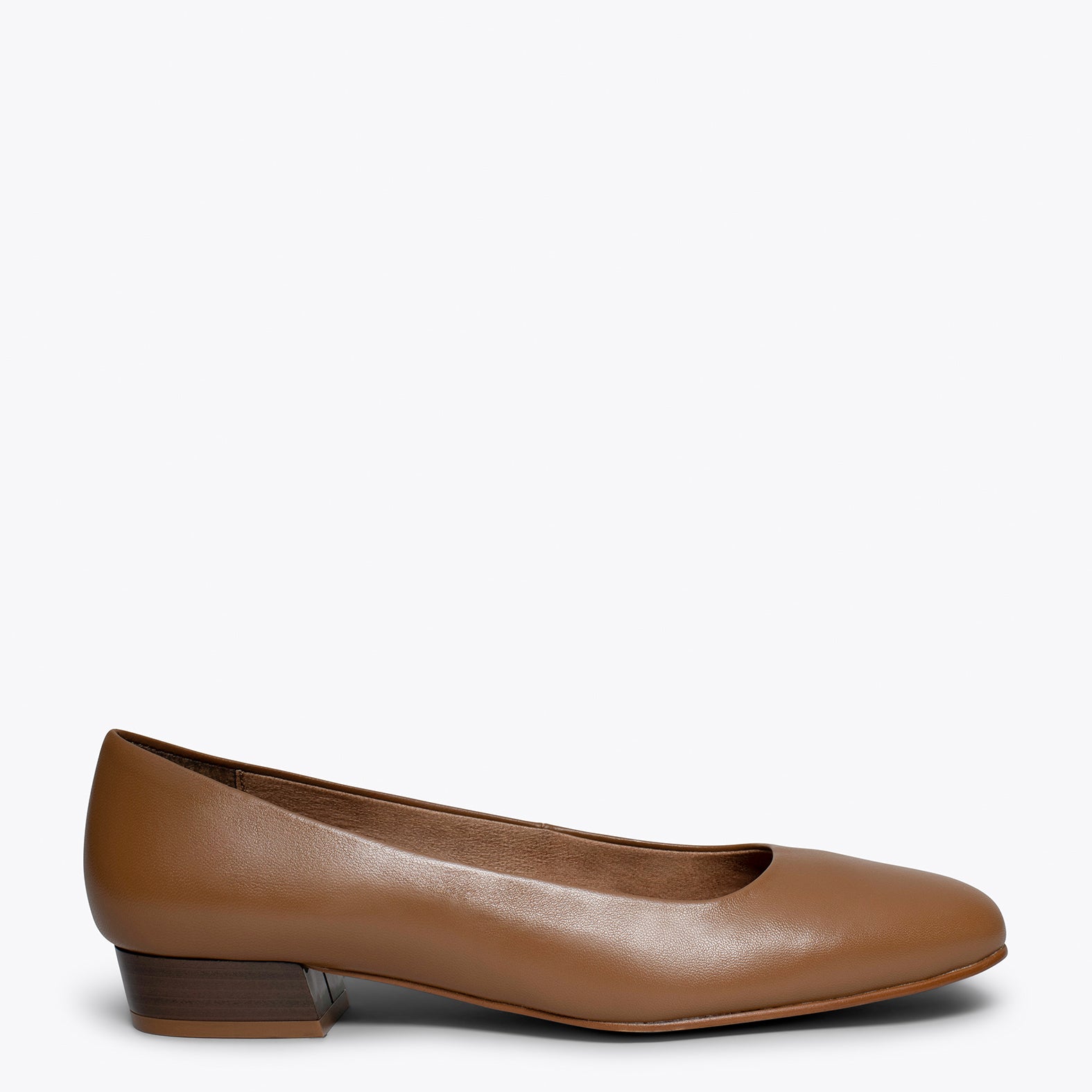 URBAN XS  - CAMEL low heel shoe