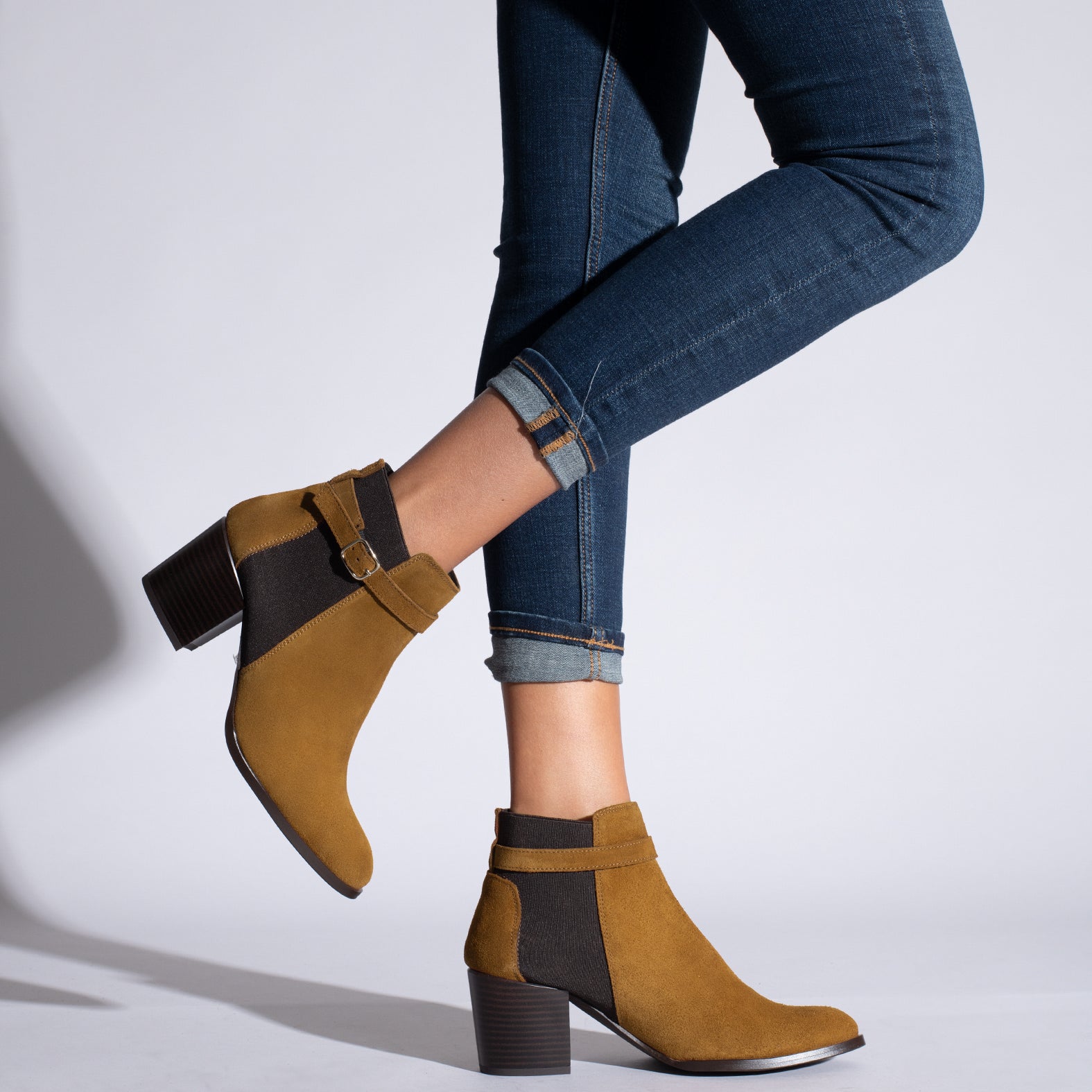 ELASTIC – CAMEL bootie with elastic side bands