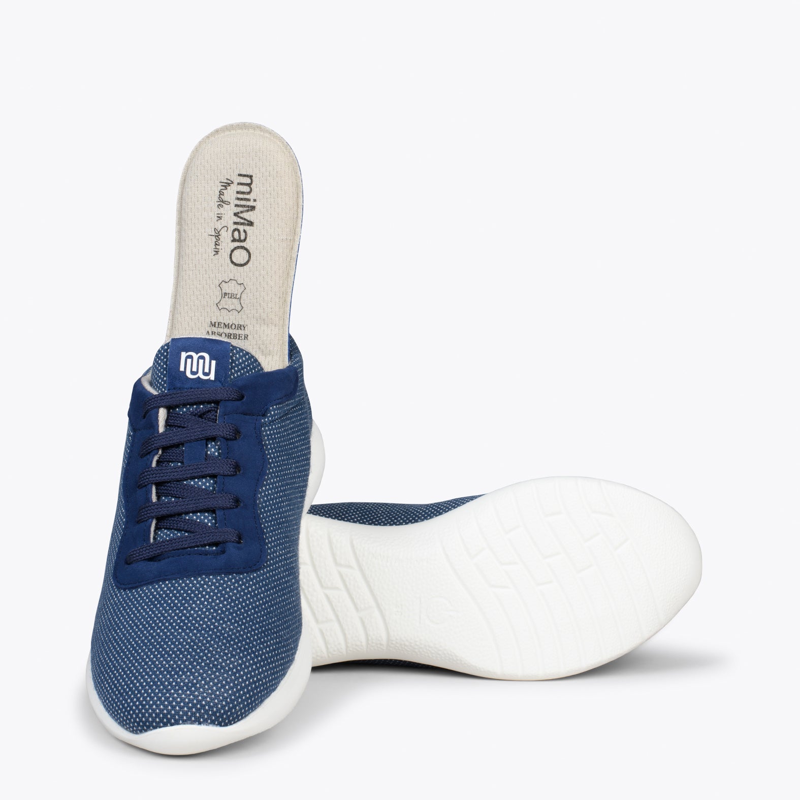 YOGA – NAVY sneakers crafted in merino wool