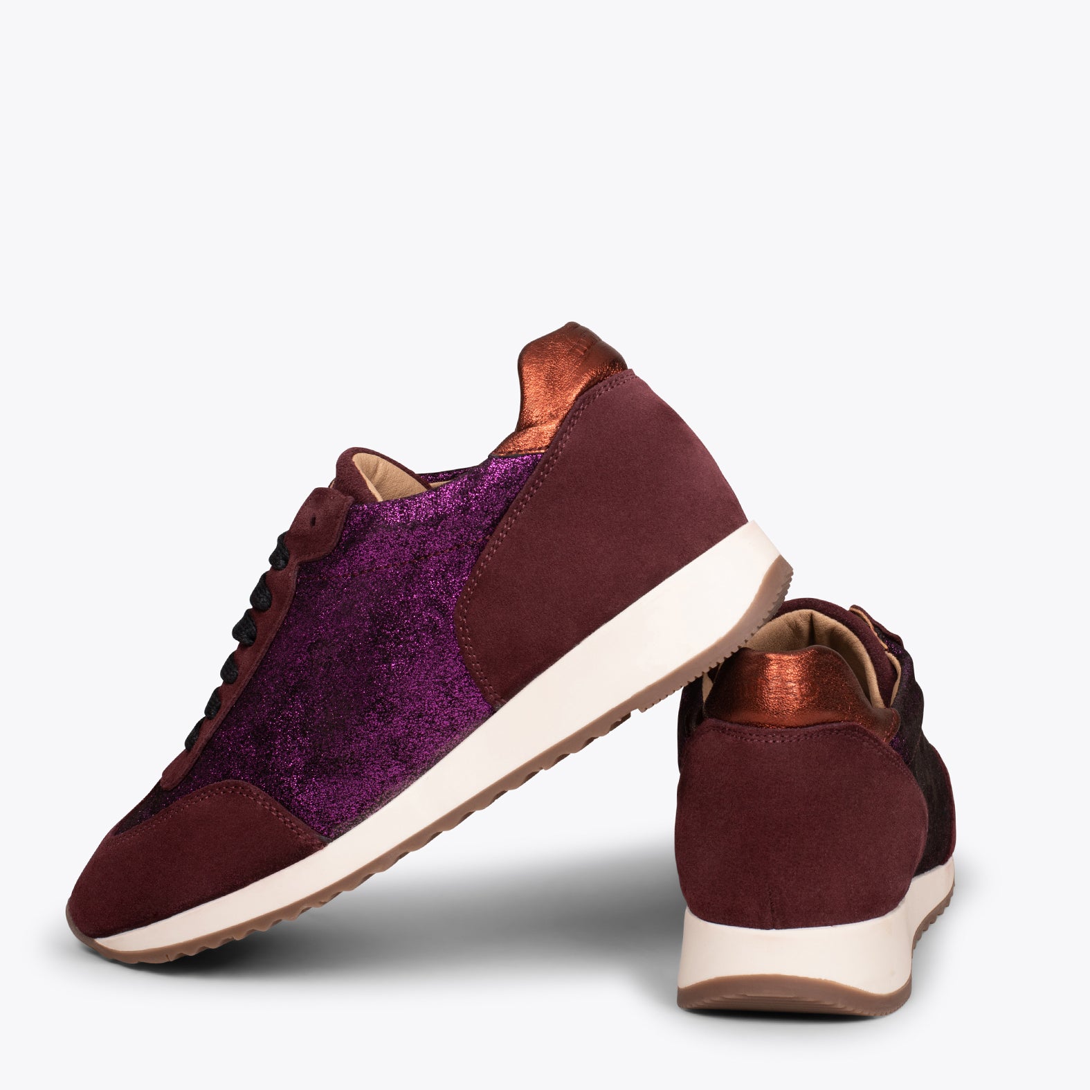 CASUAL – BURGUNDY sneaker with metallic leather detail