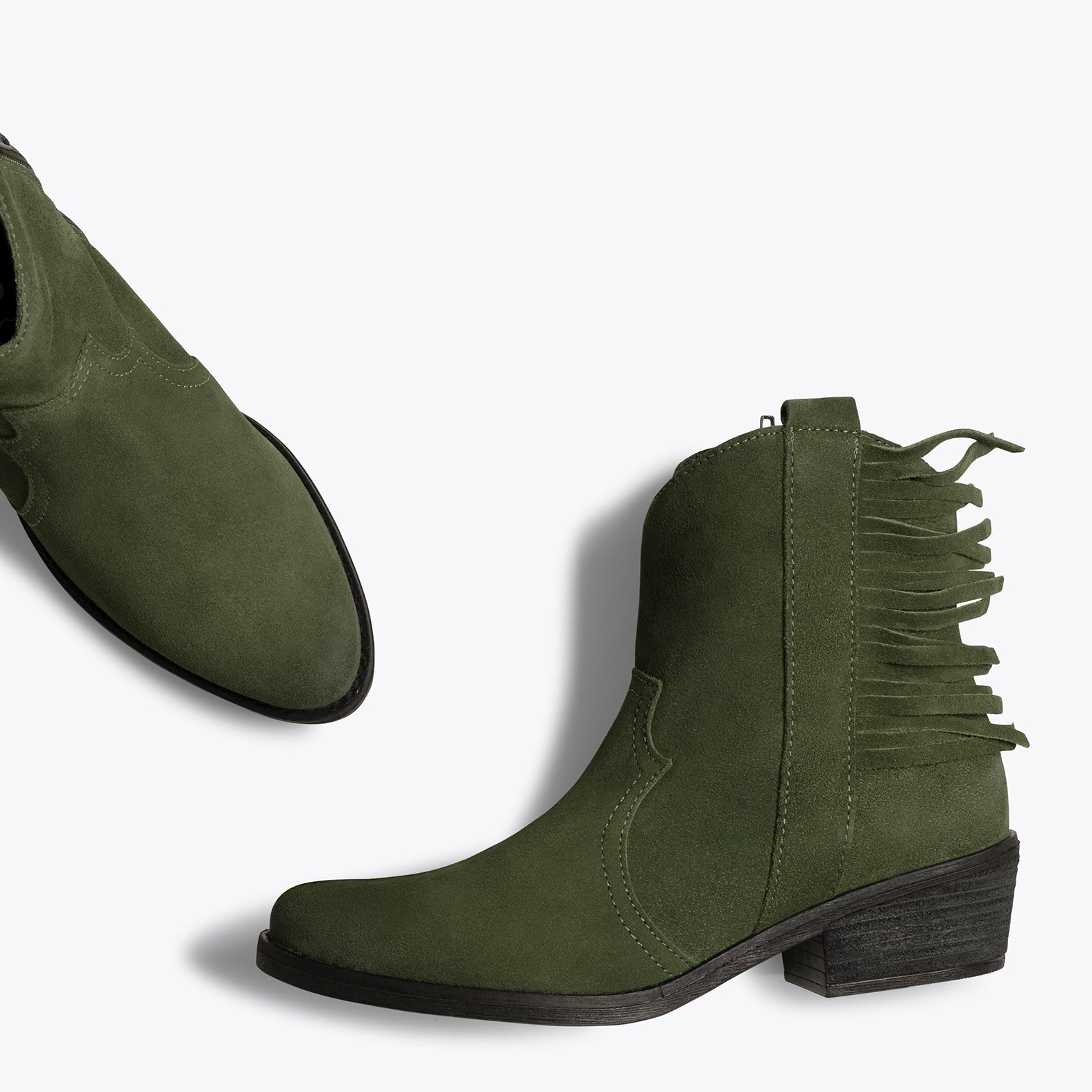 BOHO – GREEN low heel bootie with fringes