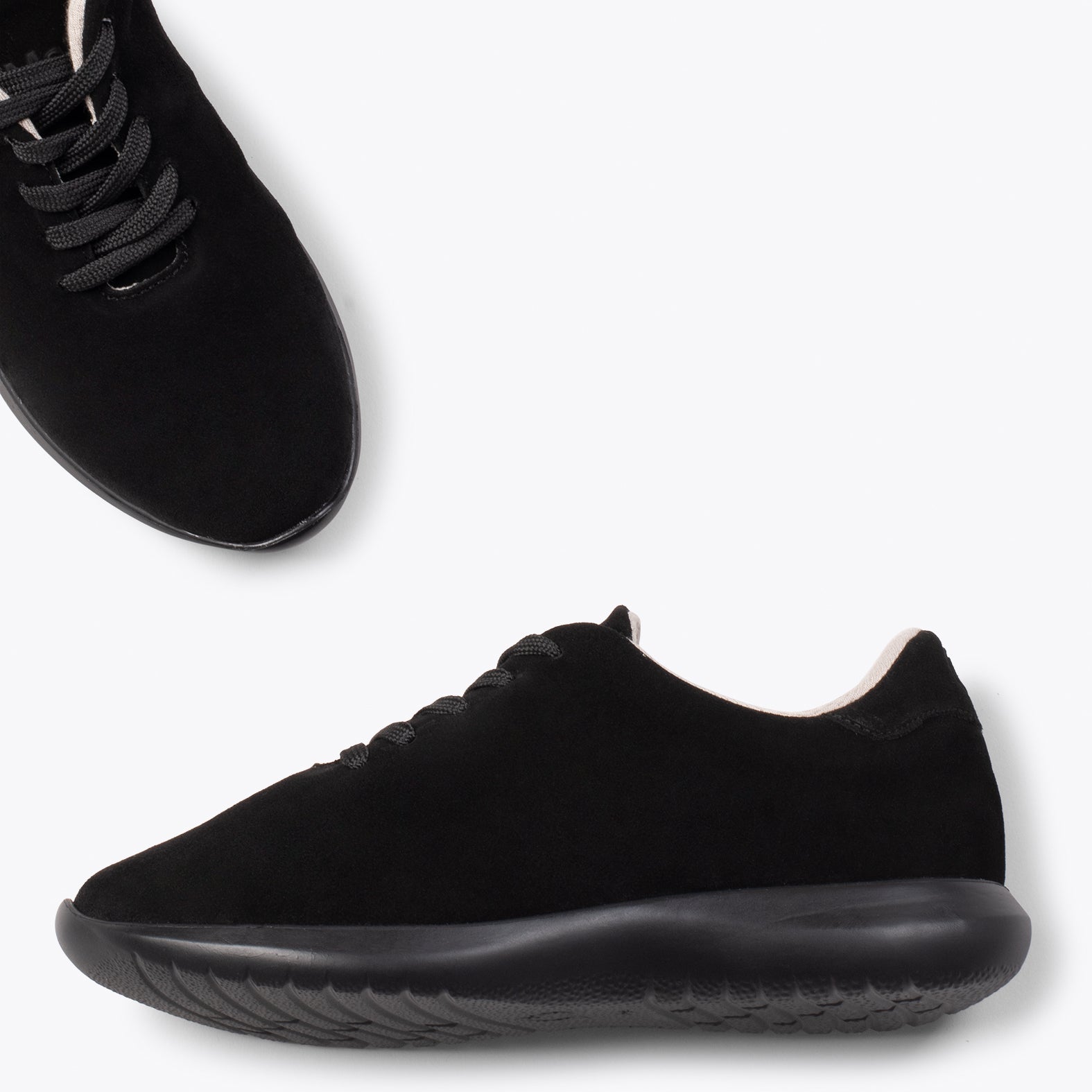 WALK – TOTAL BLACK comfortable women’s sneakers
