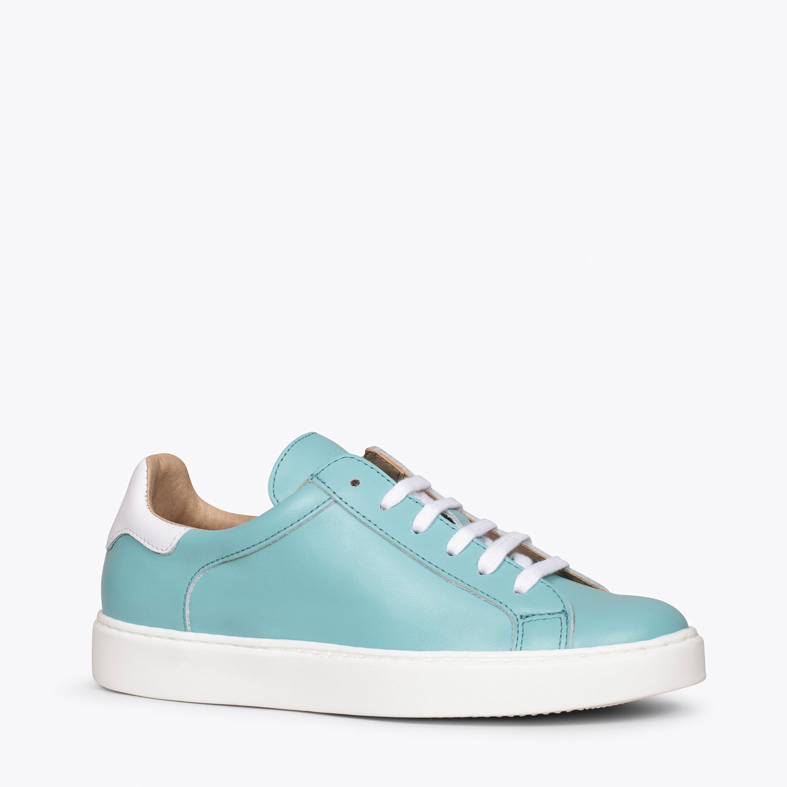 SNEAKER – BLUE sneaker with WHITE detail