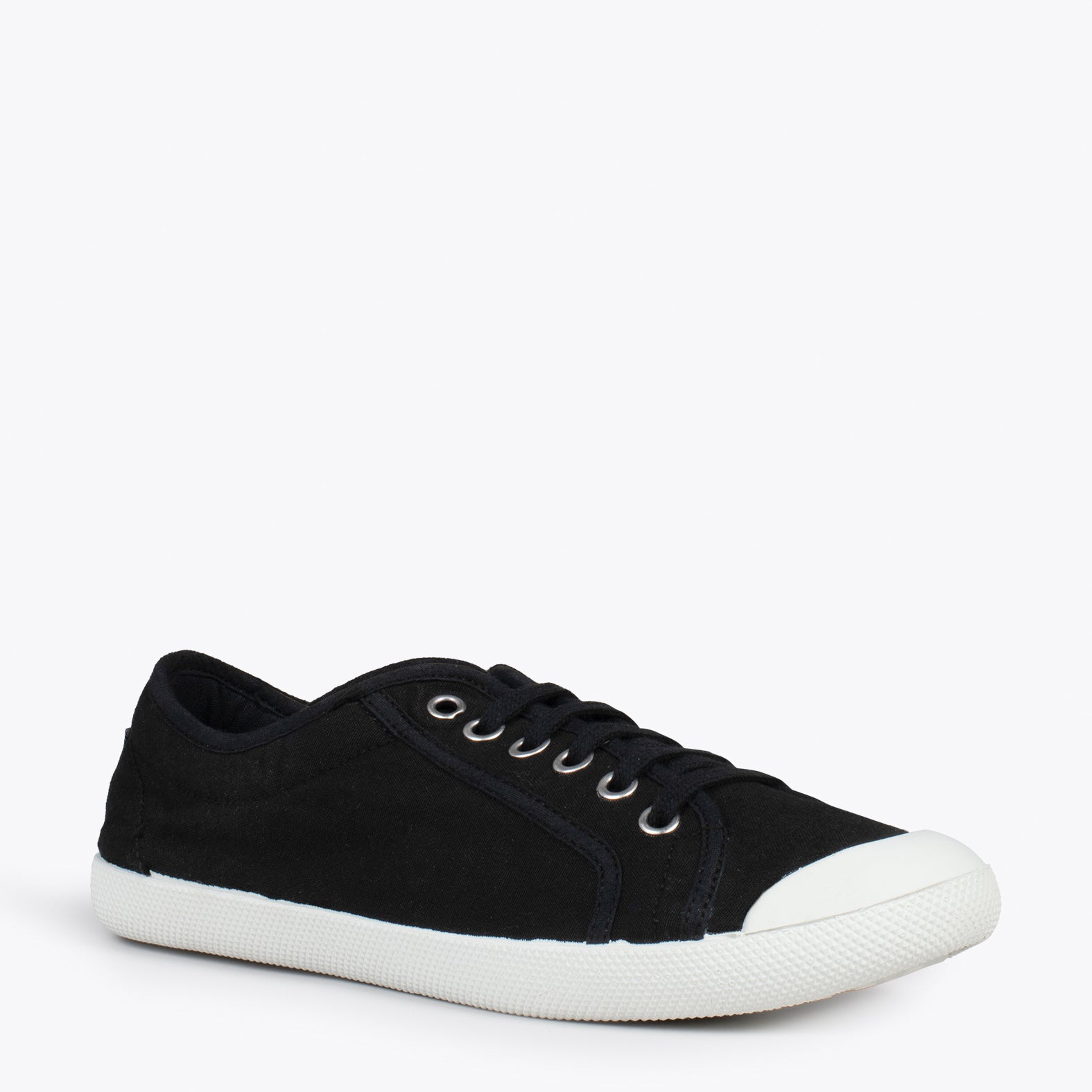 BAOBAB – BLACK BCI cotton sneakers from IO&GO