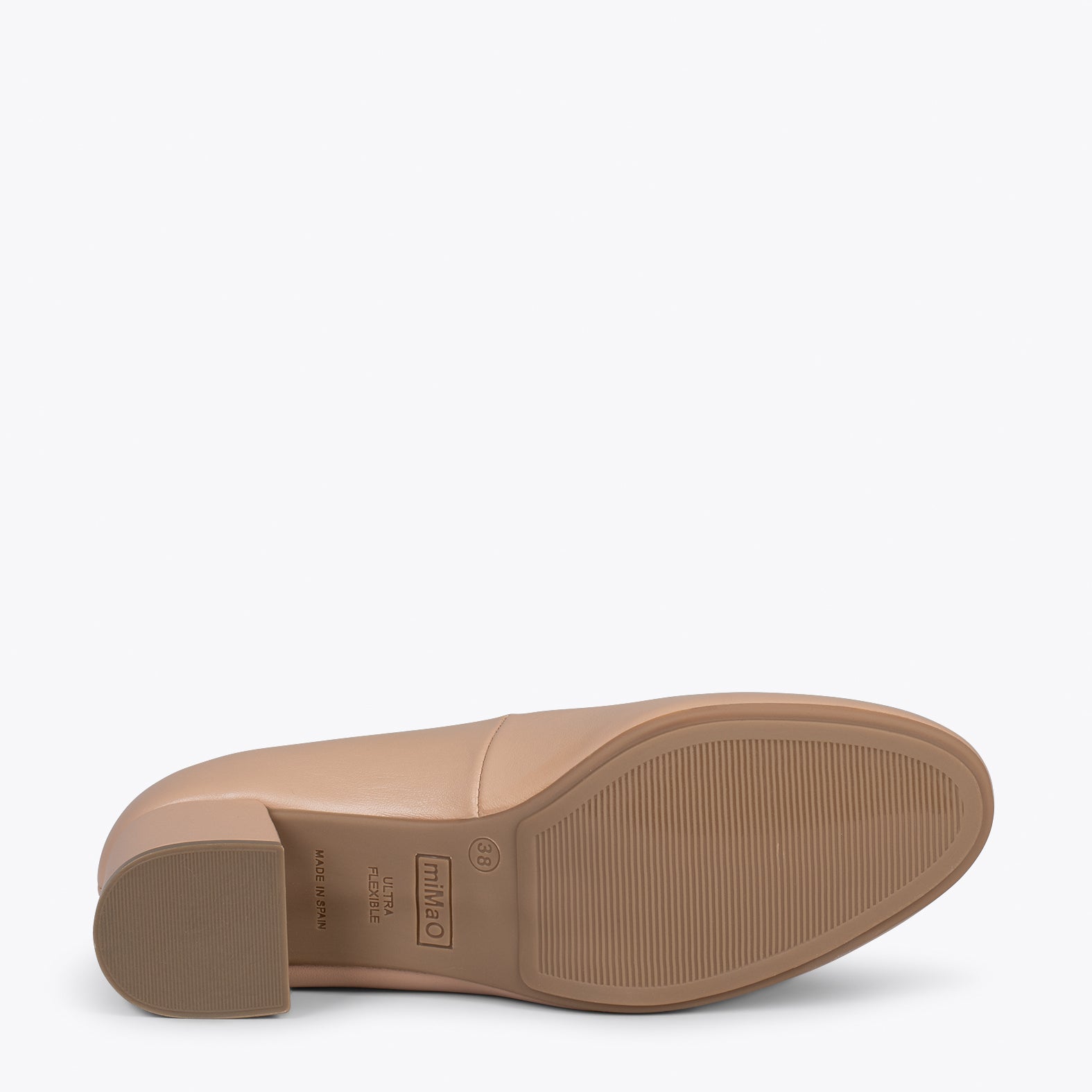 URBAN REDONDO SALÓN – Zapatos de tacón bajo de napa NUDE
