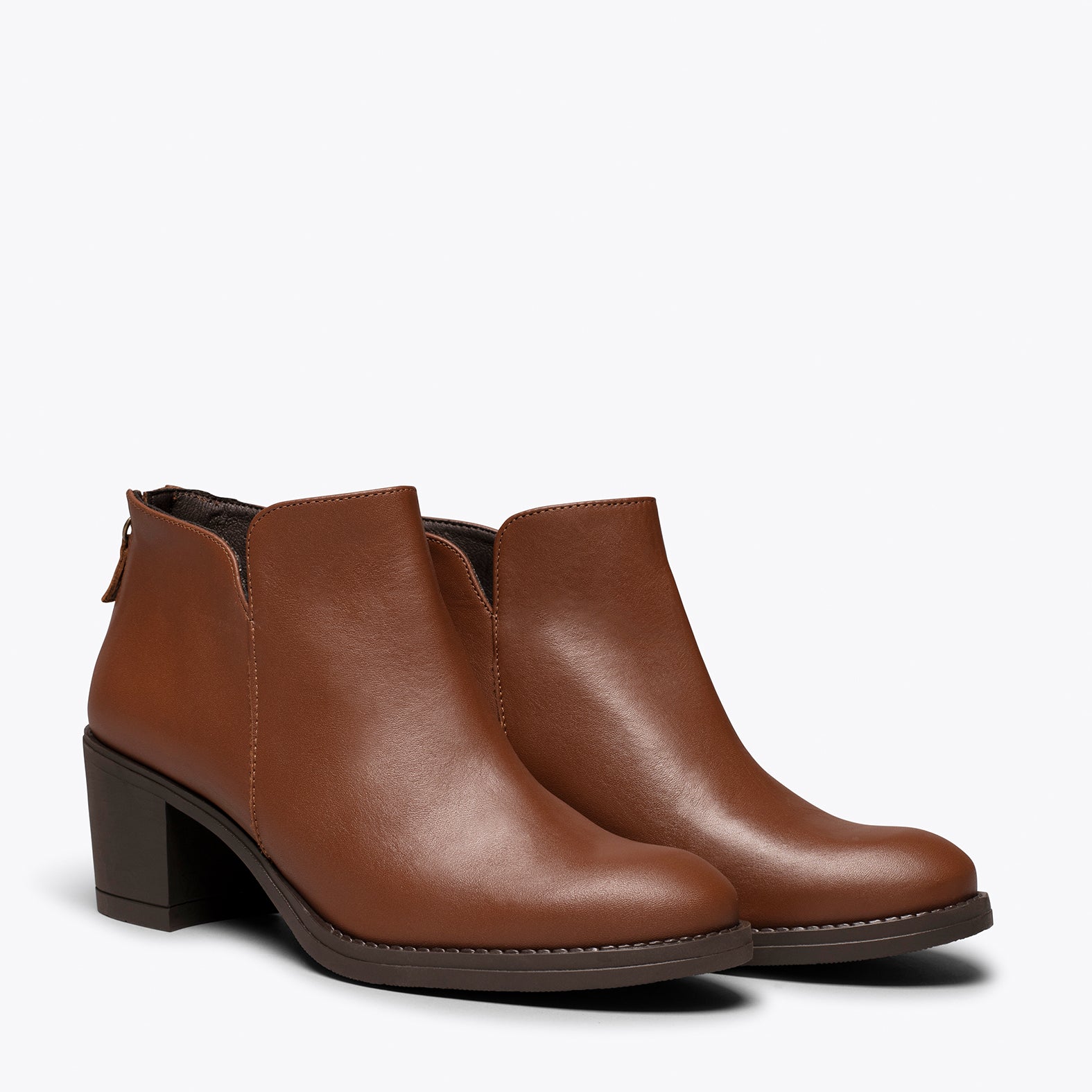 LOOK – CAMEL classic leather bootie