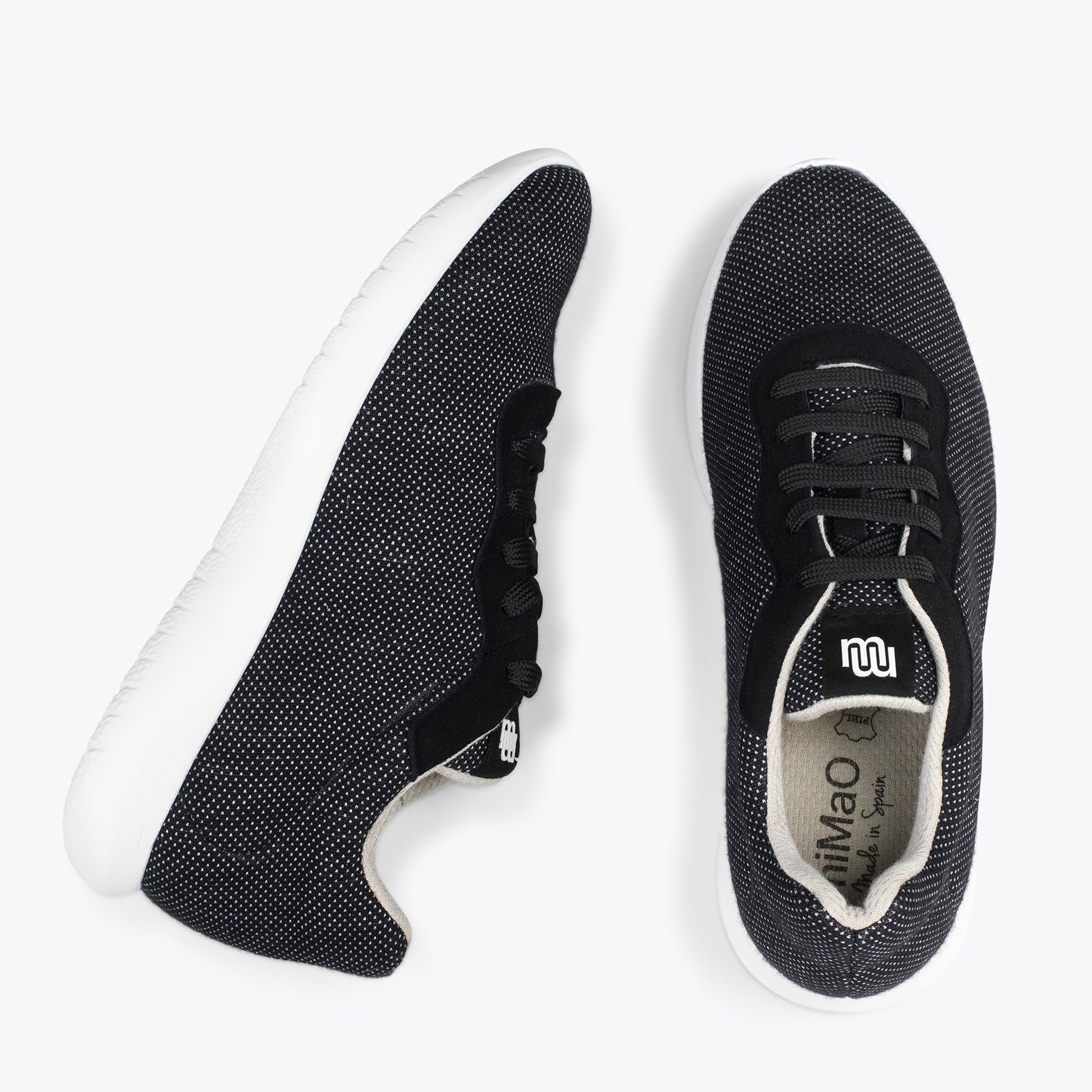 YOGA – BLACK sneakers crafted in merino wool