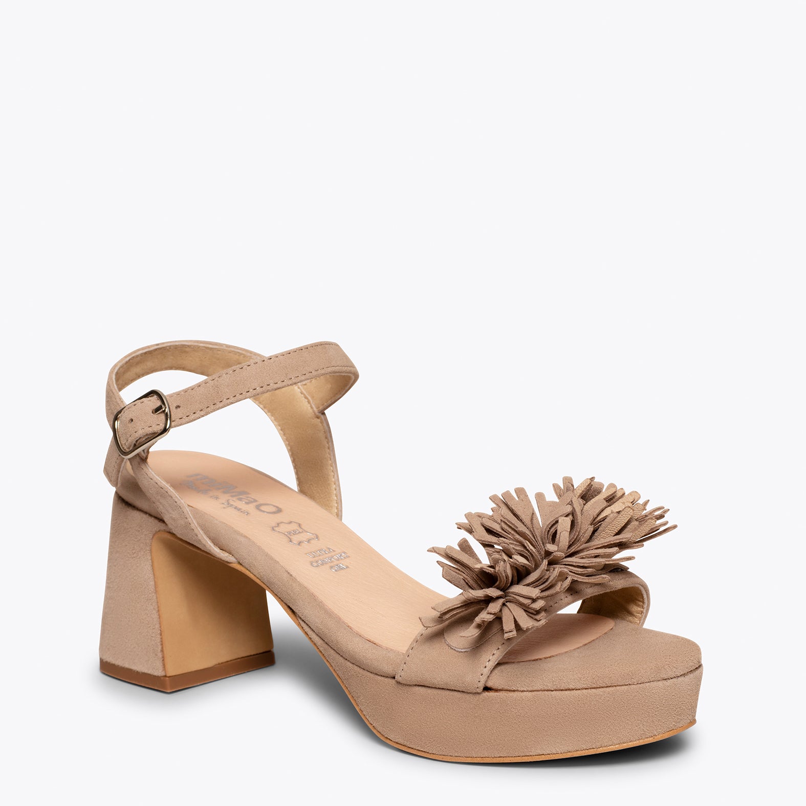 POMPOM – BEIGE mid heel sandals with fringes
