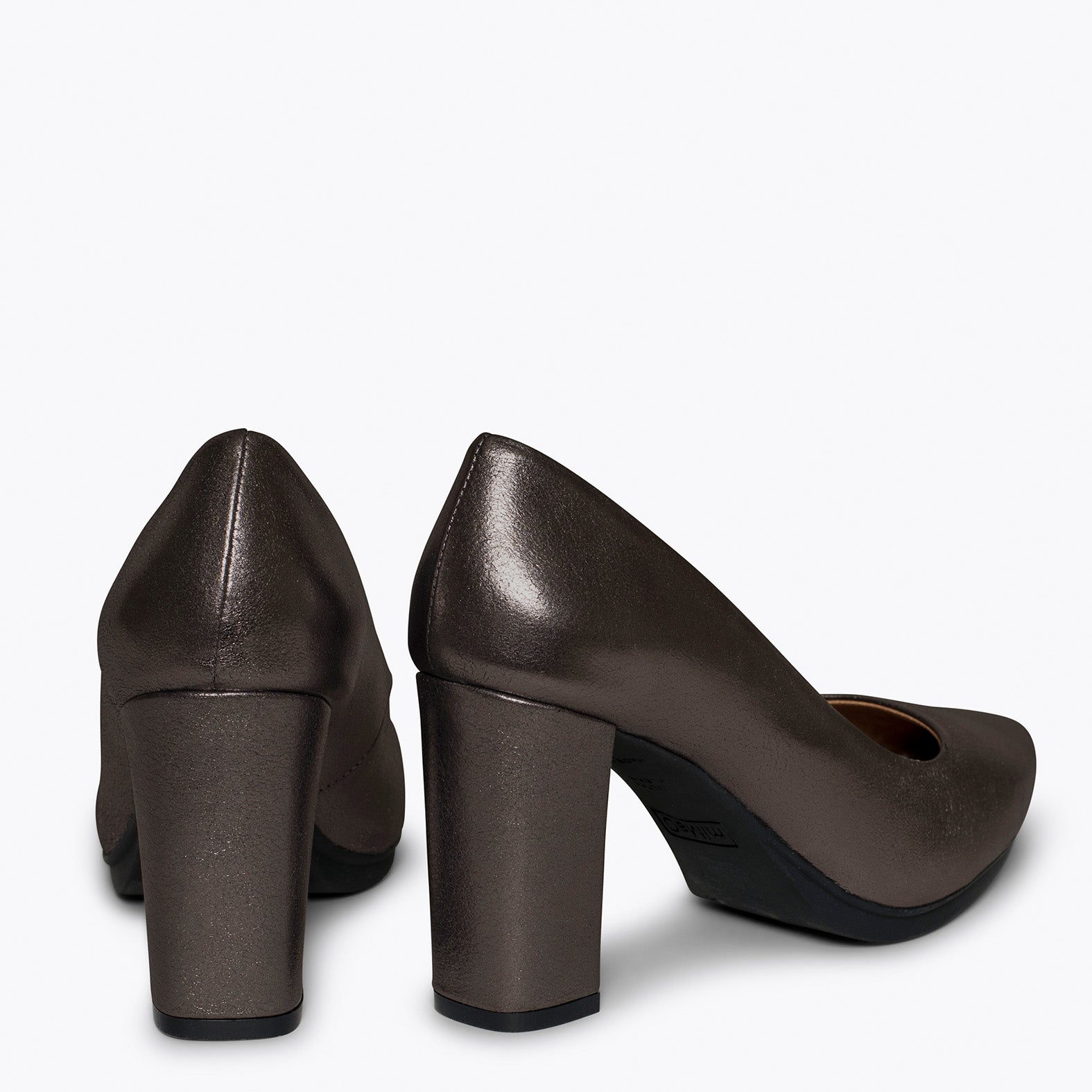 URBAN SPLASH – SILVER metallic leather high heel
