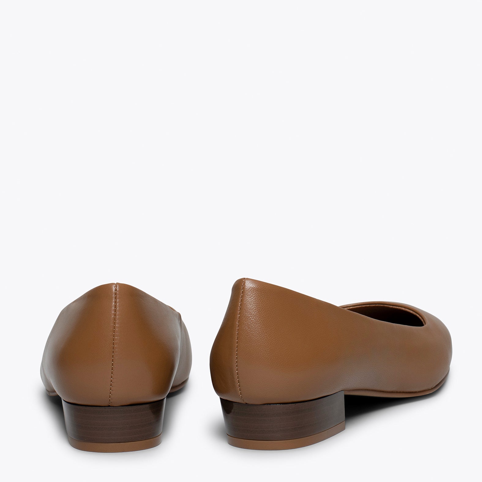 URBAN XS  - CAMEL low heel shoe