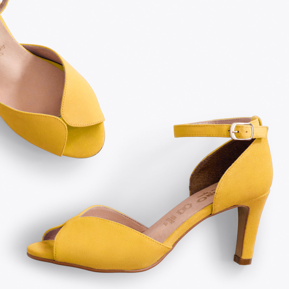 PÉTALO Sandalias elegantes con tacón alto AMARILLAS