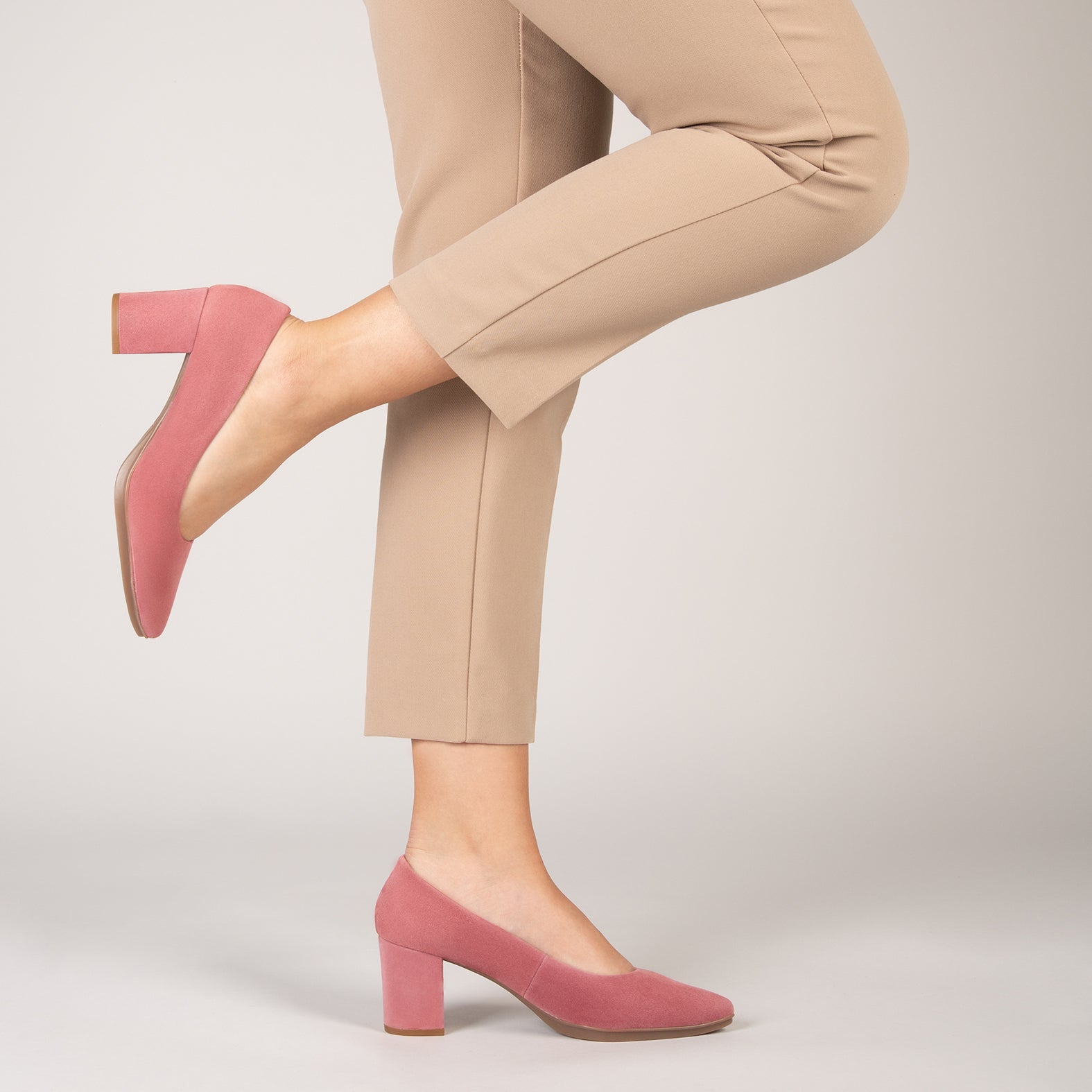 URBAN S – PINK suede mid heels