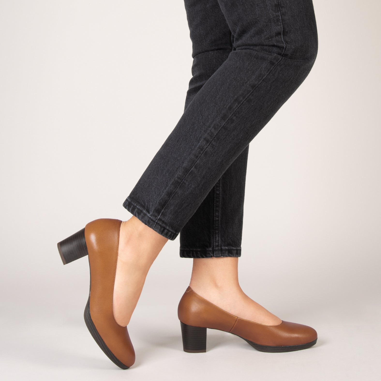 AZAFATA S - Zapatos de tacón bajo con plataforma MARRÓN - miMaO ®