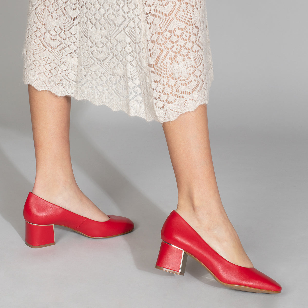 FEMME Zapatos de tacón con puntera cuadrada ROJOS