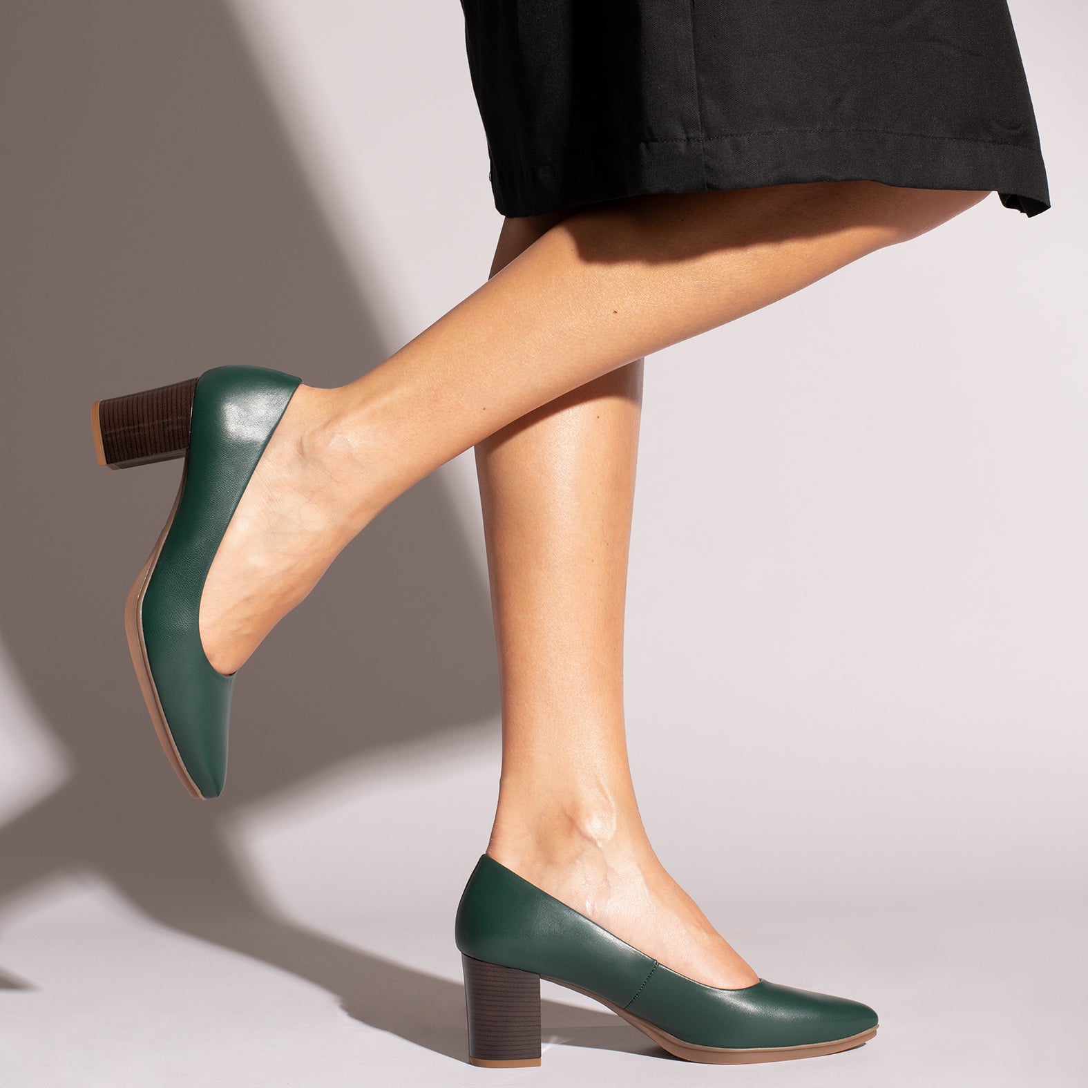 URBAN S SALON – GREEN nappa leather mid heels