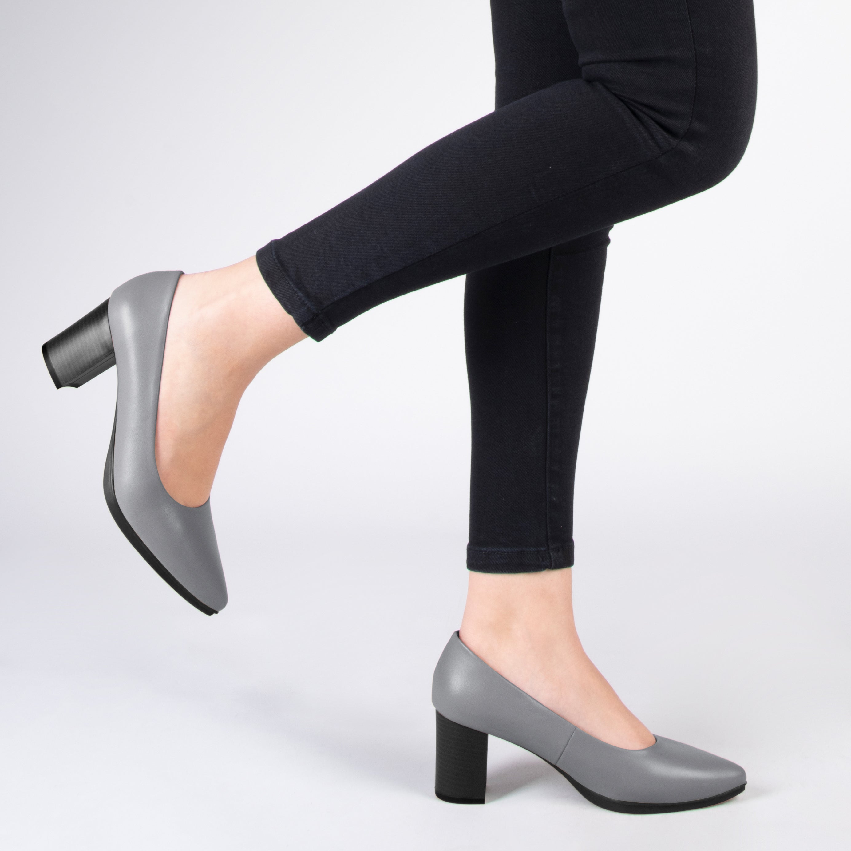 URBAN S SALON – Zapatos de tacón medio de napa GRIS